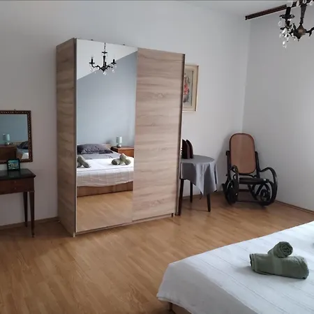 Riva Ksenija * Novigrad Istria